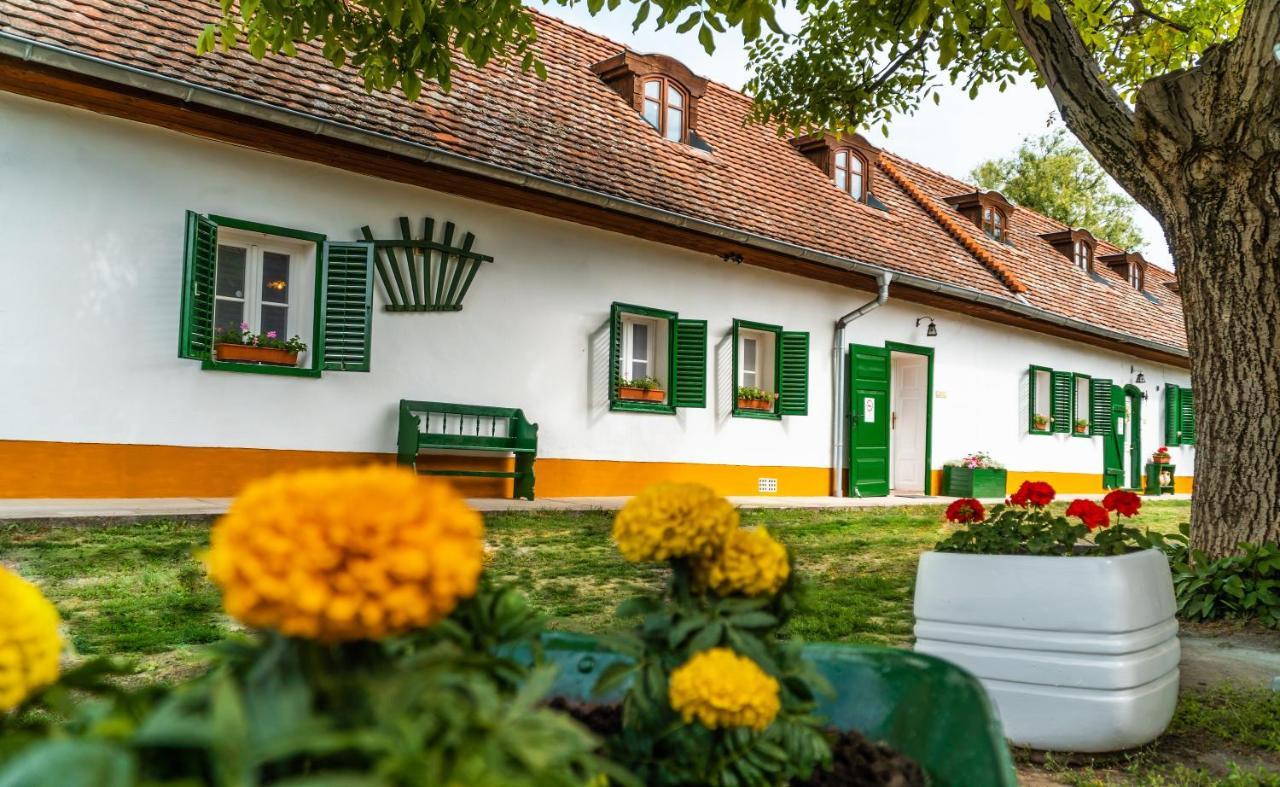 Zsámbéki Vendégház -Anno1815- Exterior foto