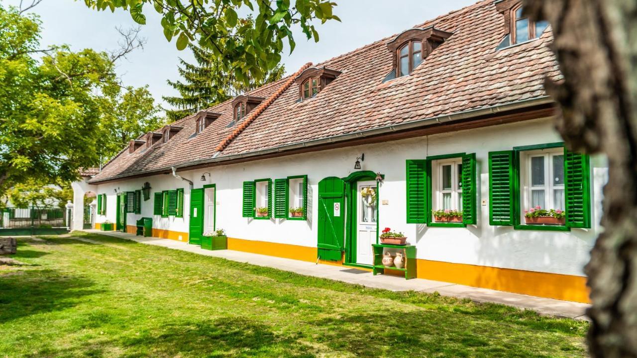 Zsámbéki Vendégház -Anno1815- Exterior foto
